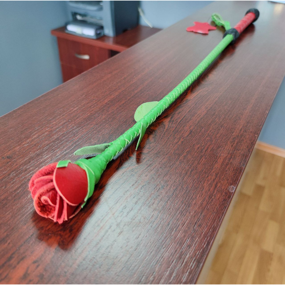 Плети, стеки, флоггеры, тиклеры - Стек роза Kid Grain Leather Rose Crop With Calf Leather Rose 2