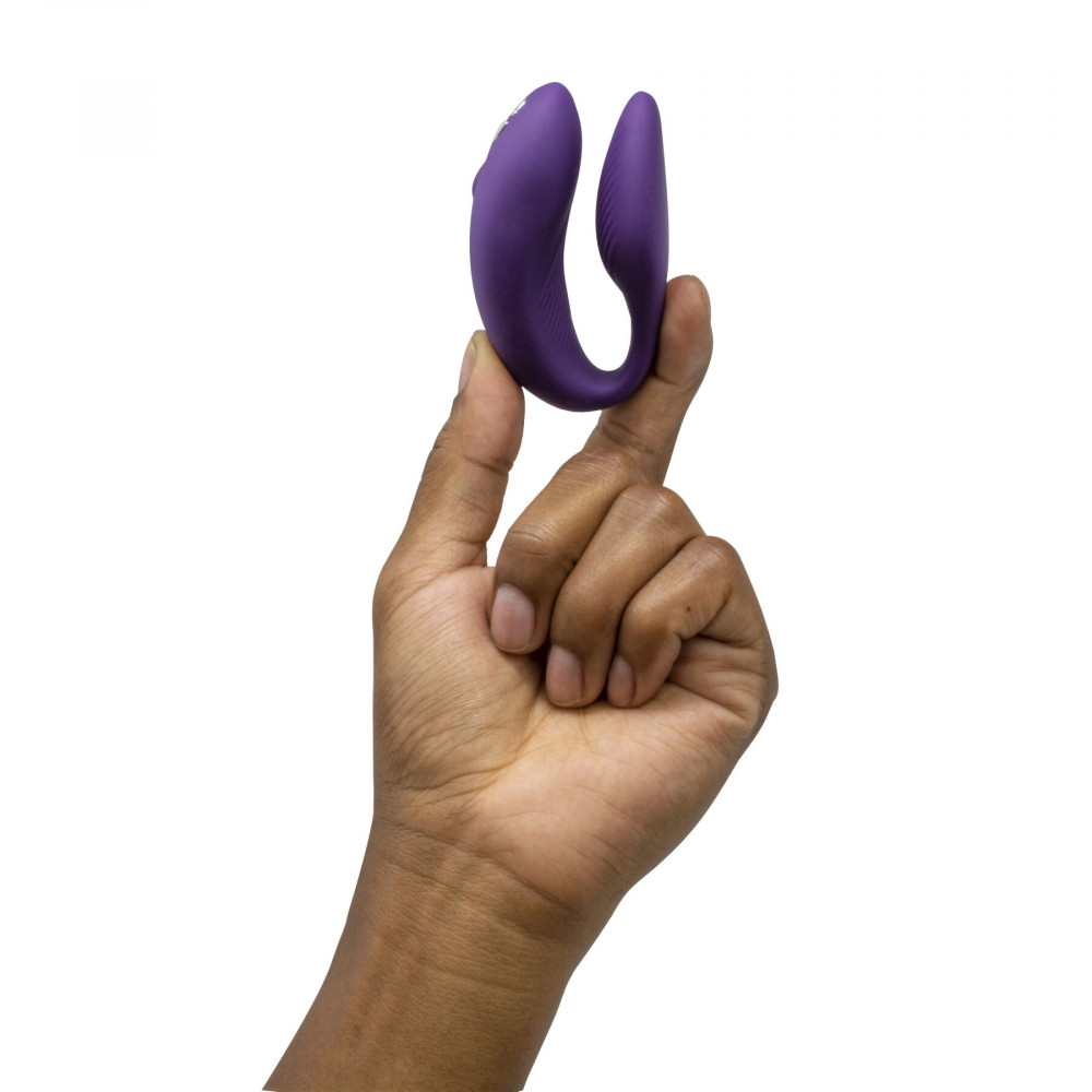 Вибраторы для пар - Смарт-вибратор для пар We-Vibe Chorus Purple, сенсорное управление вибрациями сжатием пульта 1