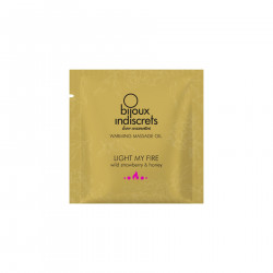 Пробник массажного масла Bijoux Indiscrets Light my Fire – Wild Strawberry & Honey (2 мл)