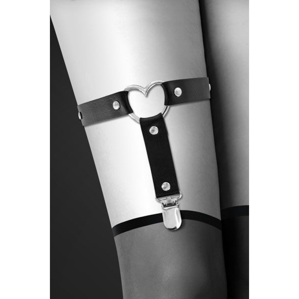 Чокеры, портупеи - Гартер на ногу Bijoux Pour Toi - WITH HEART Black, сексуальная подвязка с сердечком, экокожа 2