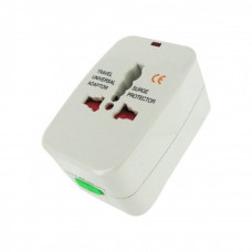 Универсальный адаптер Universal Voltage Adapter