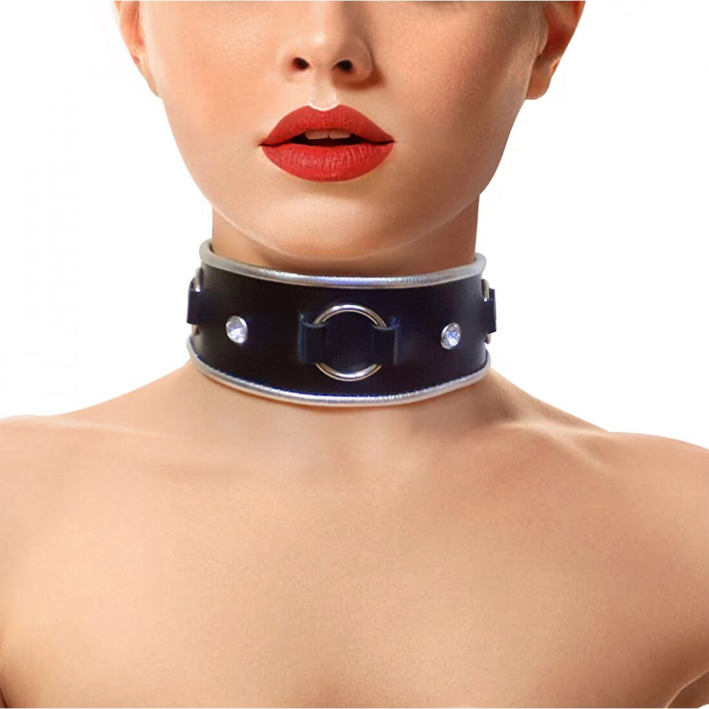 Ошейники, поводки - Ошейник из натуральной кожи со стразами и кольцом Art of Sex -  Collar Ring