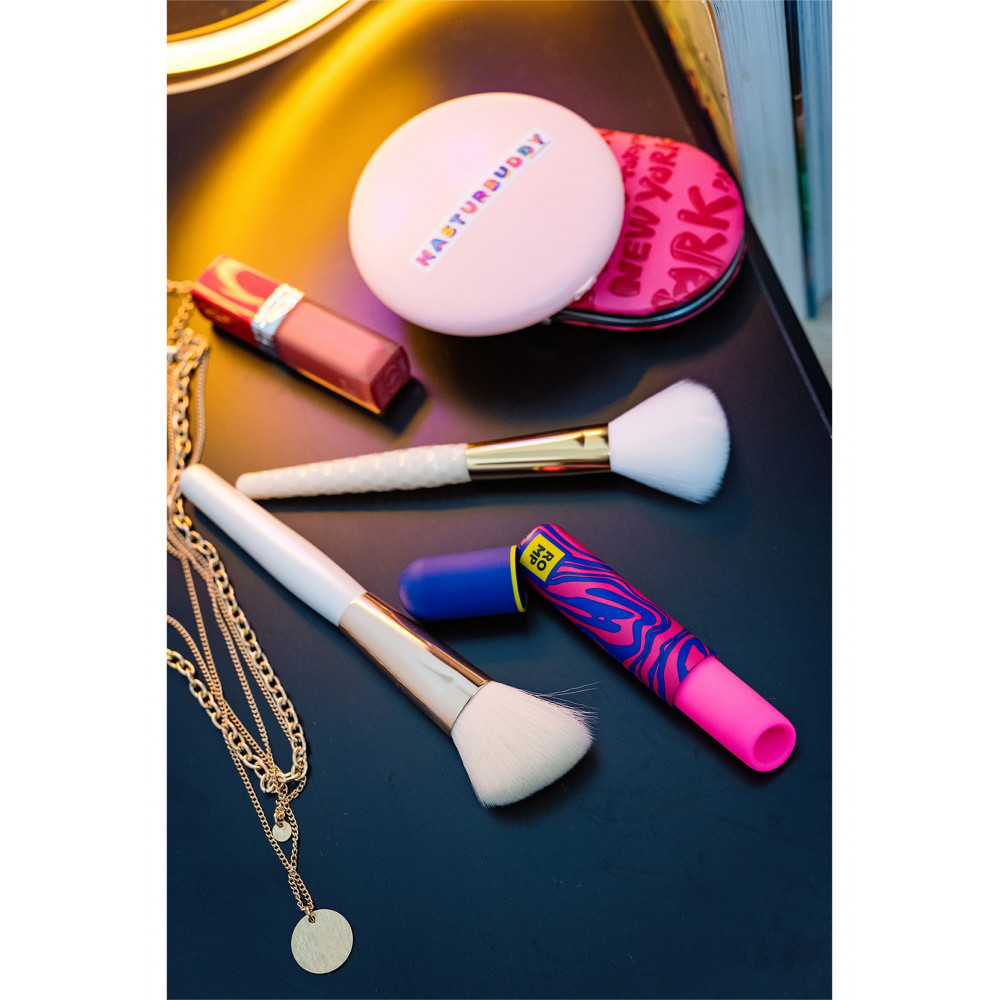 Секс игрушки - Клиторальный вибратор Romp Lipstick в виде губной памады, розовый 7