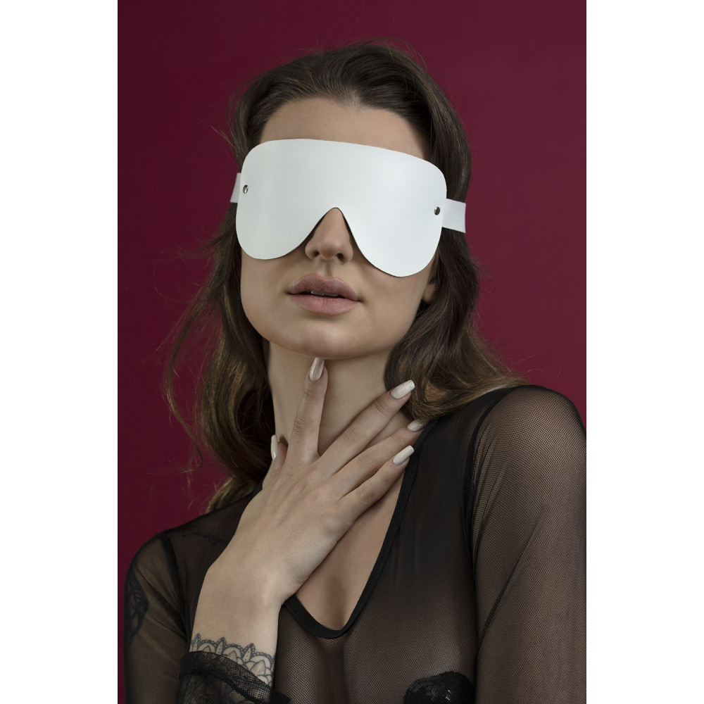 Маски - Маска на глаза Feral Feelings - Blindfold Mask, натуральная кожа, белая