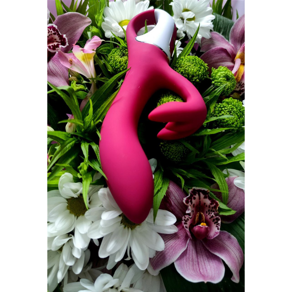 Секс игрушки - Гибкий двойной вибратор SATISFYER EMBRACE ME BERRY 1