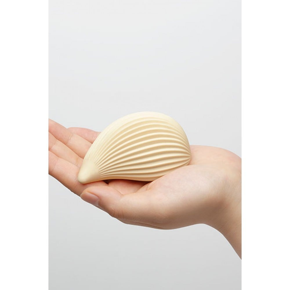 Секс игрушки - Вибратор для клитора в форме ракушки Iroha+ Kushi от Tenga, медицинский силикон, бежевый 3