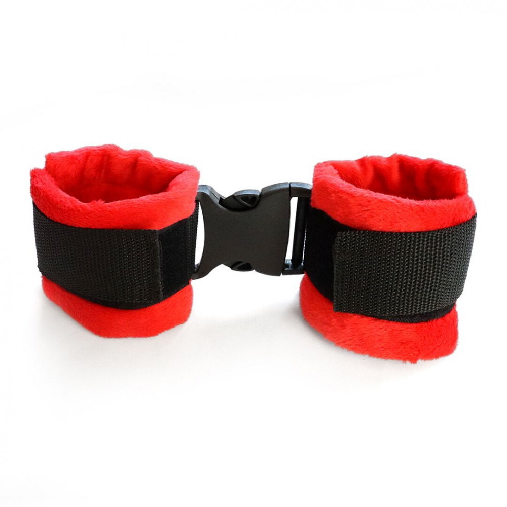 Наручники, веревки, бондажы, поножи - Наручники Art of Sex - Handcuffs Soft Touch Красные