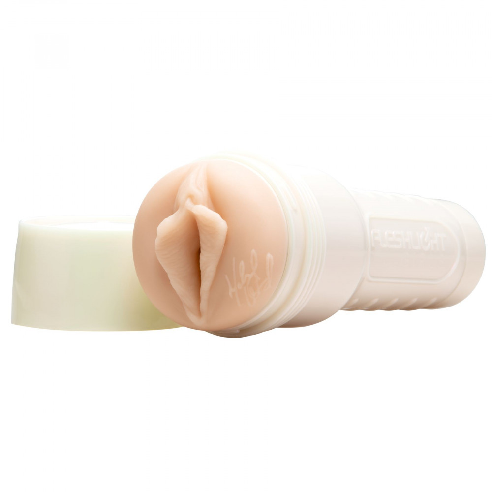 Мастурбаторы вагины - Мастурбатор Fleshlight Girls: Maitland Ward - Toy Meets World, со слепка вагины, очень нежный 3