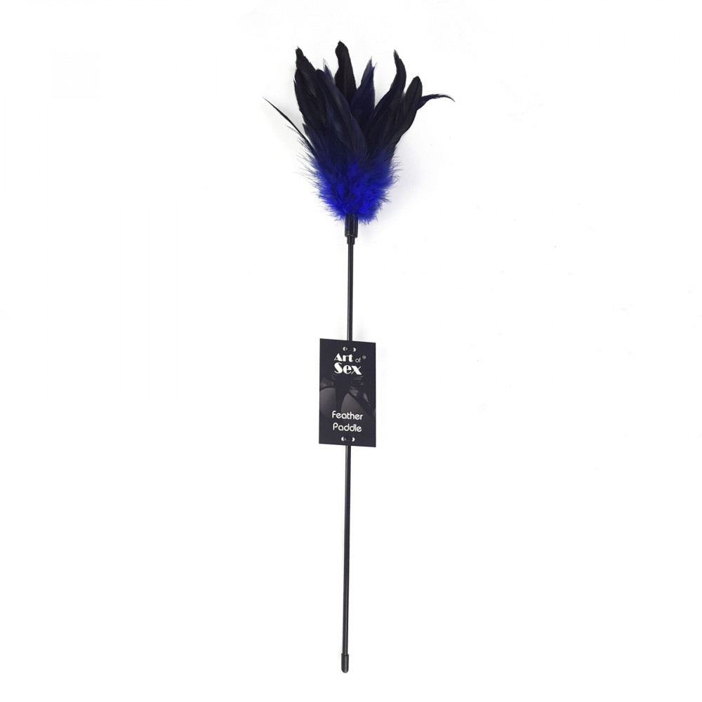 Плети, стеки, флоггеры, тиклеры - Щекоталка синяя Art of Sex - Feather Paddle, перо молодого петуха 1