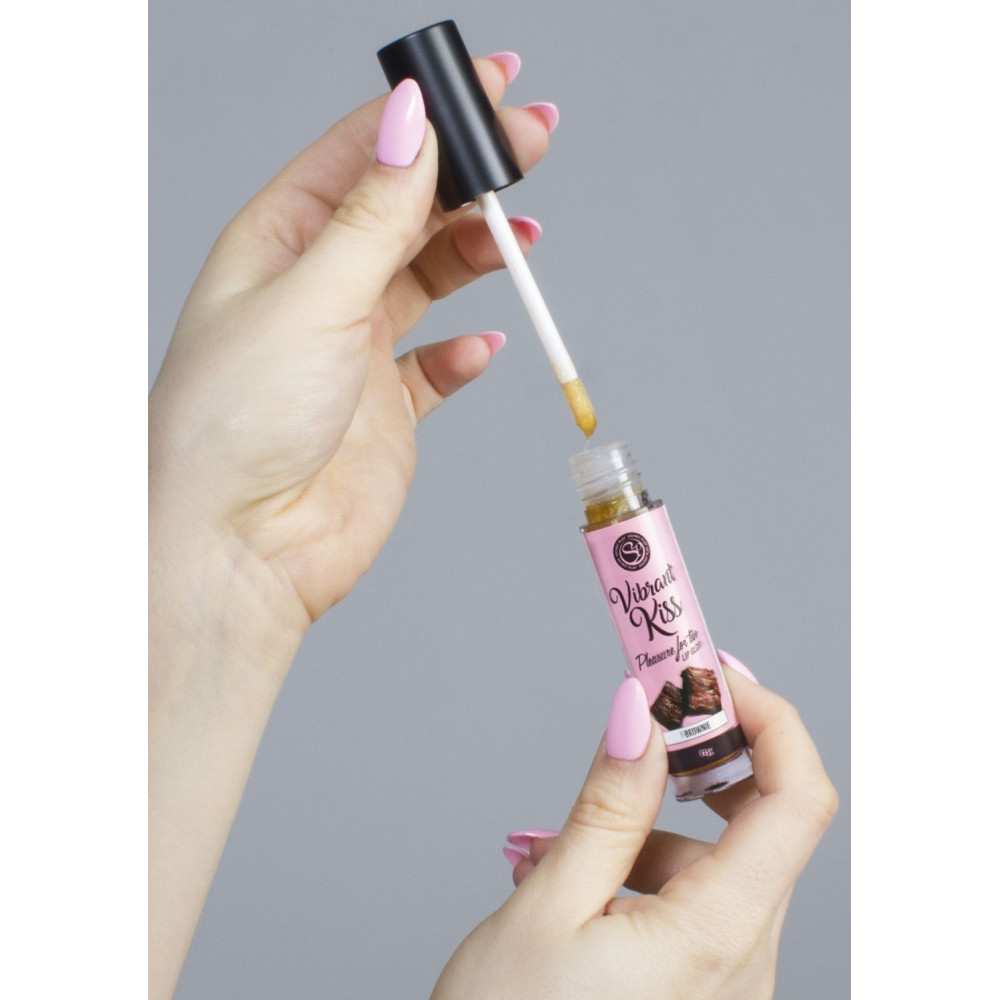 Лубриканты - Блеск для губ с эффектом вибрации Secret Play - LIP GLOSS Vibrant Kiss Brownie, 6 грамм 1