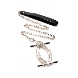 Зажим для половых губ с поводком Master Series Pussy Tugger Adjustable Vagina Clamp with Chain